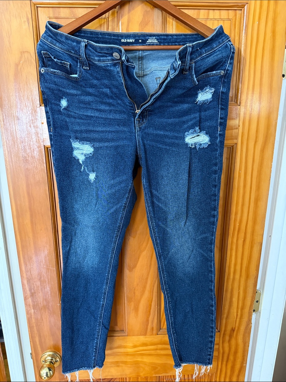 Old Navy Women's Dark Blue Distressed Skinny Jeans